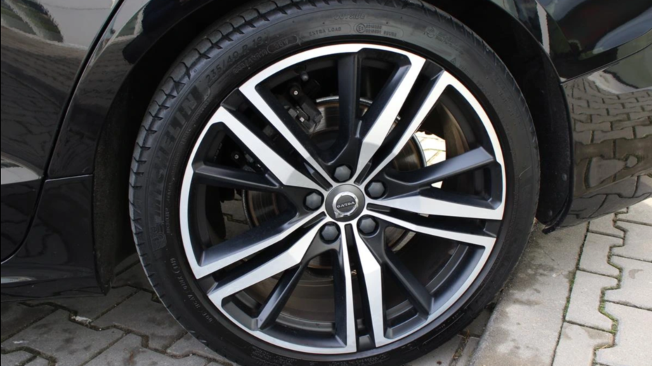 VOLVO V60 V60 D3 R-Design