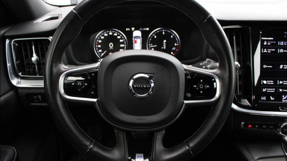 VOLVO V60 V60 D3 R-Design