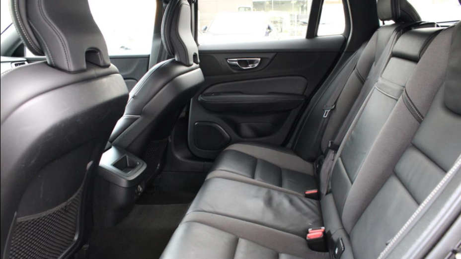 VOLVO V60 V60 D3 R-Design