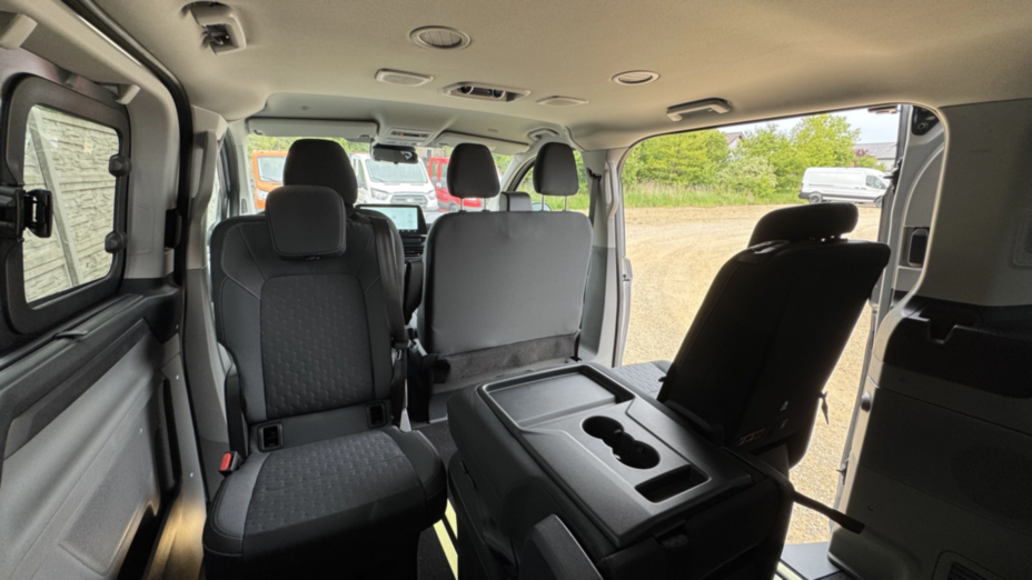 FORD Tourneo Custom Tourneo Custom 2.0 EcoBlue 320 L2 Titanium aut Nowy