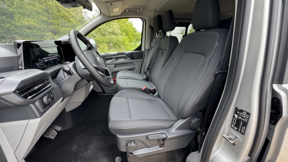FORD Tourneo Custom Tourneo Custom 2.0 EcoBlue 320 L2 Titanium aut Nowy