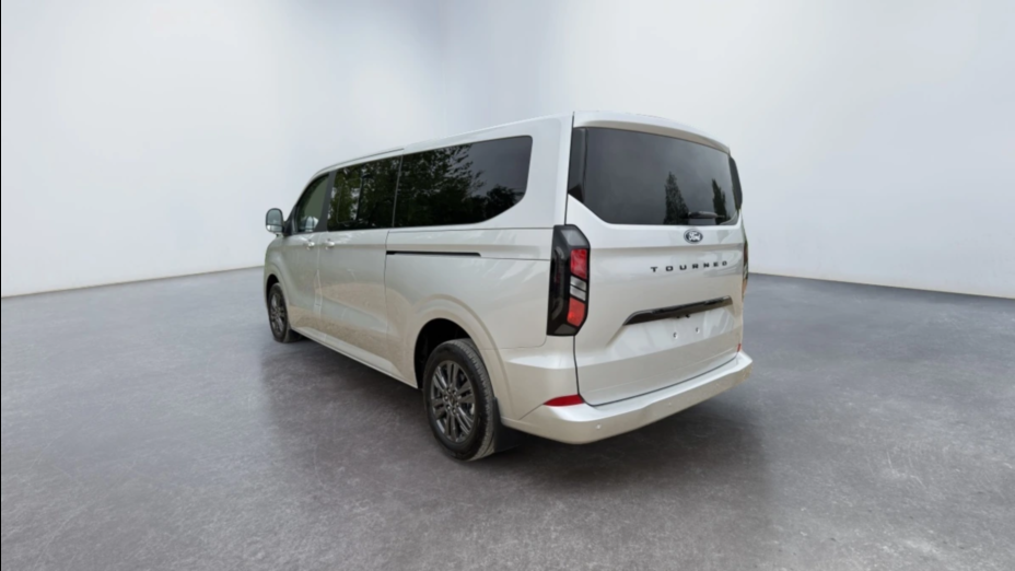 FORD Tourneo Custom Tourneo Custom 2.0 EcoBlue 320 L2 Titanium aut Nowy