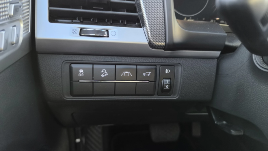 SSANGYONG Rexton Rexton 2.2 D Sapphire 4WD aut