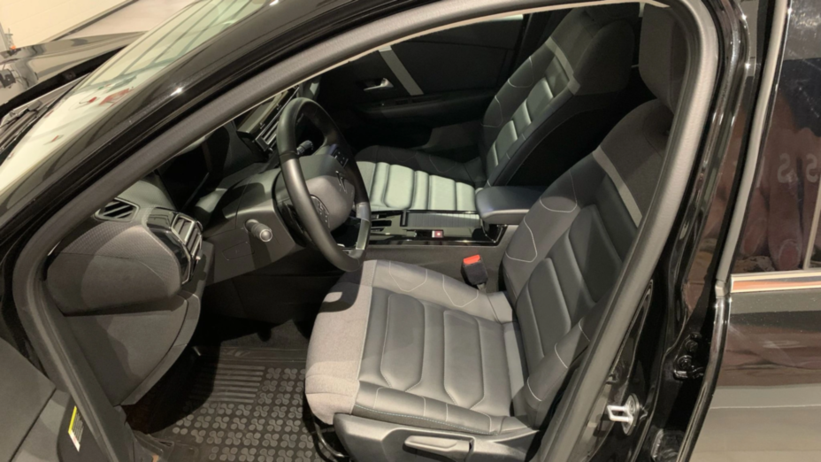 CITROEN C4 C4 1.2 PureTech Max S&S EAT8