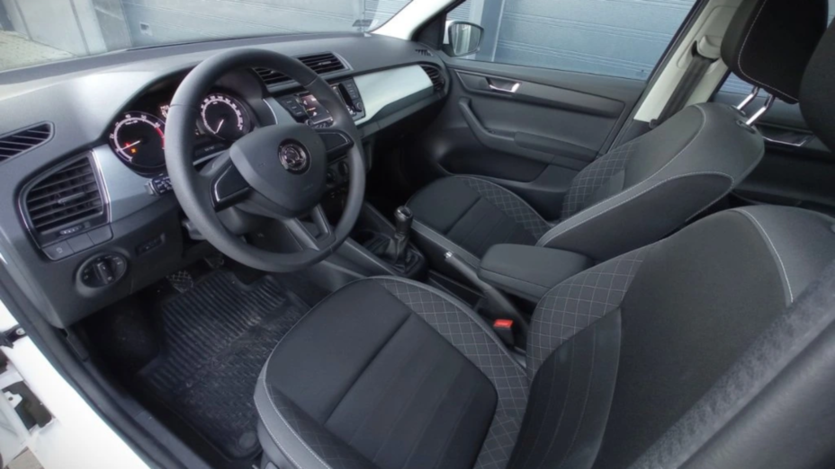 SKODA Fabia Fabia 1.0 TSI Ambition