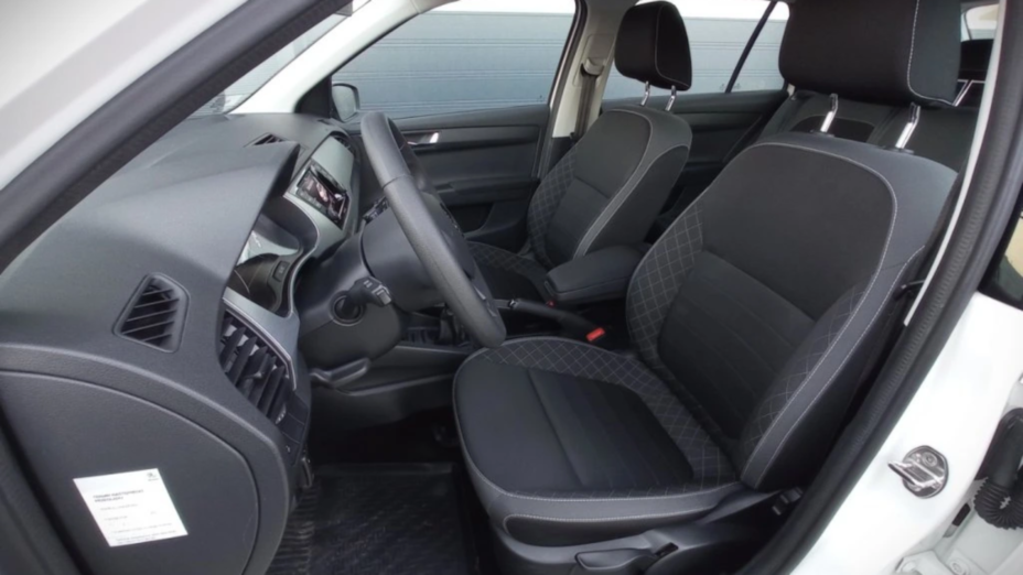 SKODA Fabia Fabia 1.0 TSI Ambition
