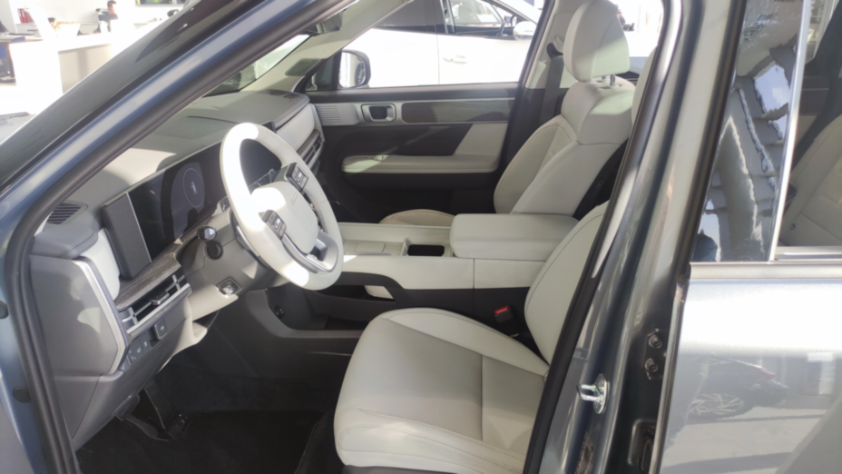 HYUNDAI Santa Fe Santa Fe 1.6 T-GDI HEV Platinum 4WD aut 7os. Nowy