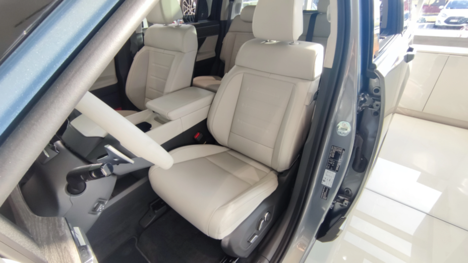 HYUNDAI Santa Fe Santa Fe 1.6 T-GDI HEV Platinum 4WD aut 7os. Nowy