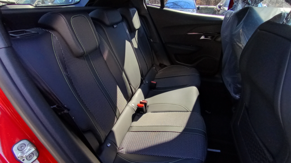 PEUGEOT 2008 2008 PureTech mHEV GT e-DCS6 Nowy
