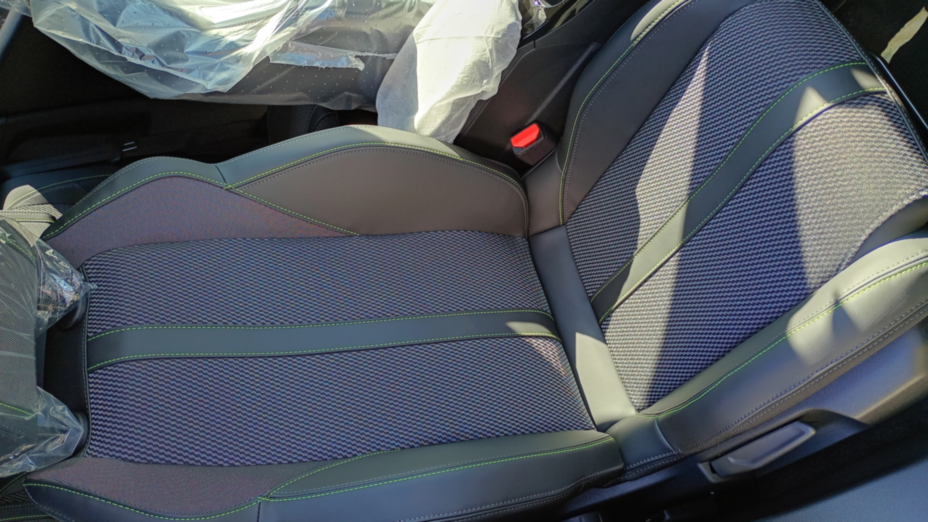 PEUGEOT 2008 2008 PureTech mHEV GT e-DCS6 Nowy
