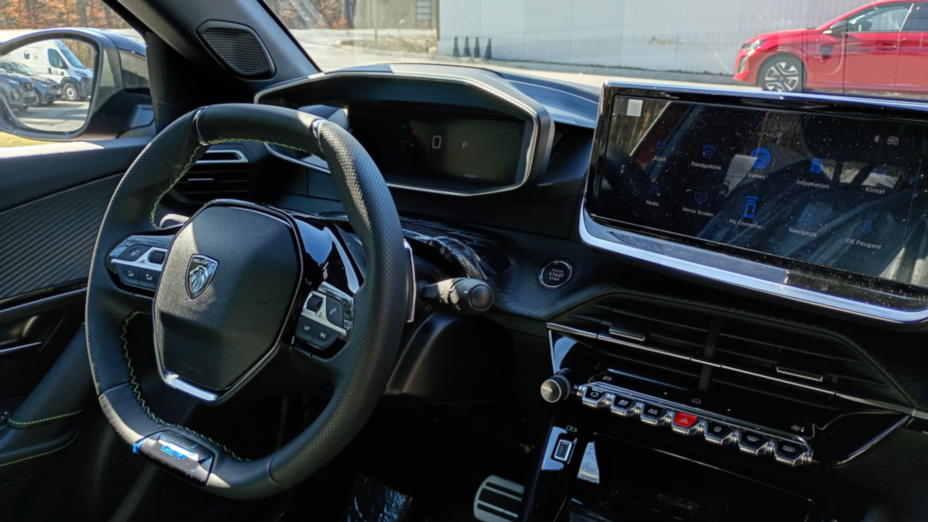 PEUGEOT 2008 2008 PureTech mHEV GT e-DCS6 Nowy