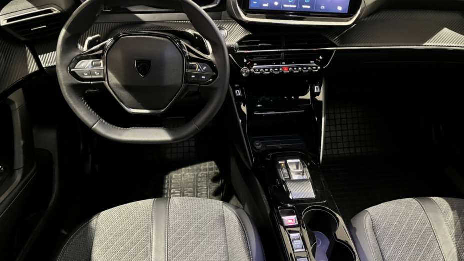 PEUGEOT 2008 2008 1.2 PureTech Allure S&S EAT8