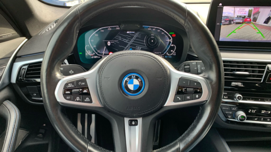 BMW Seria 5 530e M Sport sport-aut