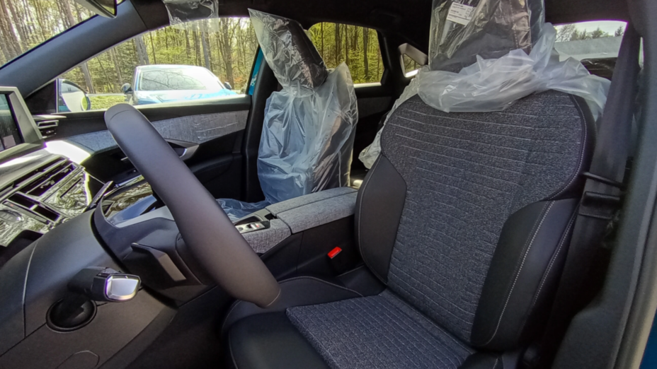 PEUGEOT 3008 3008 1.2 PureTech mHEV Allure e-DCS6 Nowy