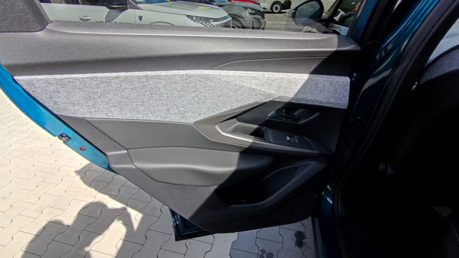 PEUGEOT 3008 3008 1.2 PureTech mHEV Allure e-DCS6 Nowy