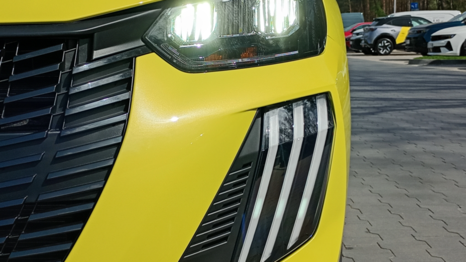 PEUGEOT 208 208 1.2 PureTech Style S&S Nowy