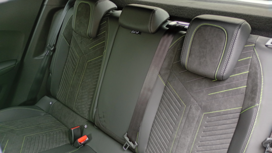PEUGEOT 2008 2008 PureTech mHEV GT e-DCS6 Nowy