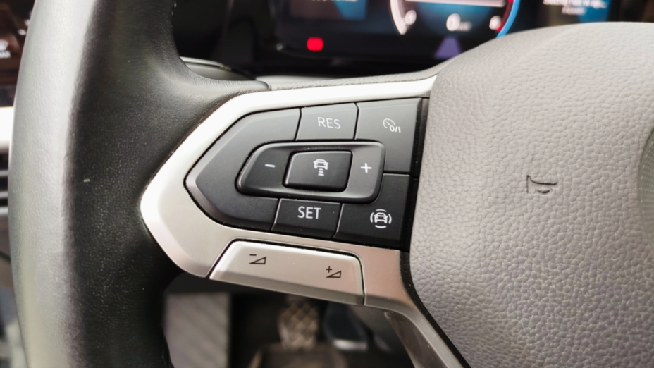 VOLKSWAGEN Golf Golf VIII 1.0 TSI