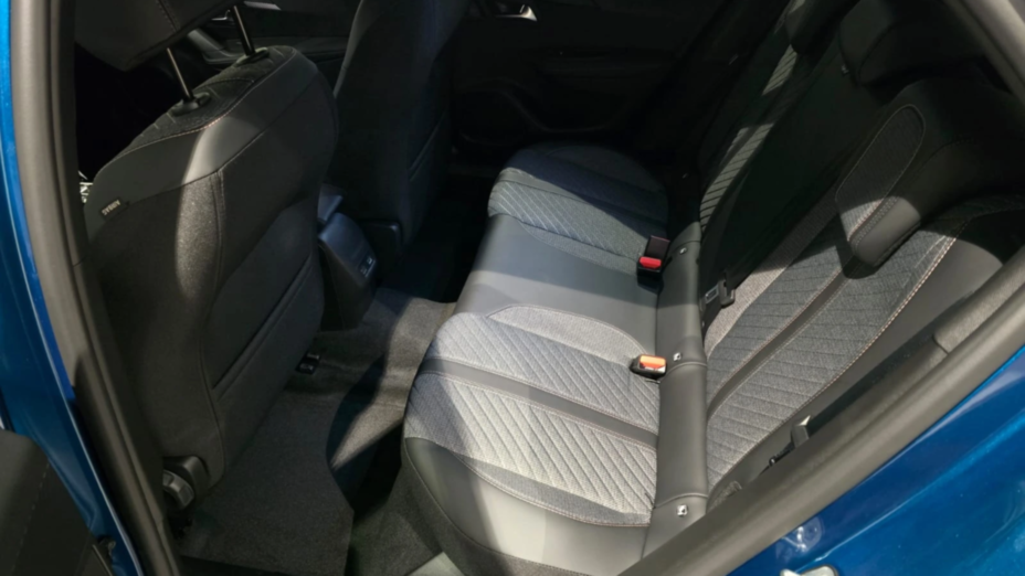 PEUGEOT 2008 2008 PureTech mHEV Allure e-DCS6 Nowy