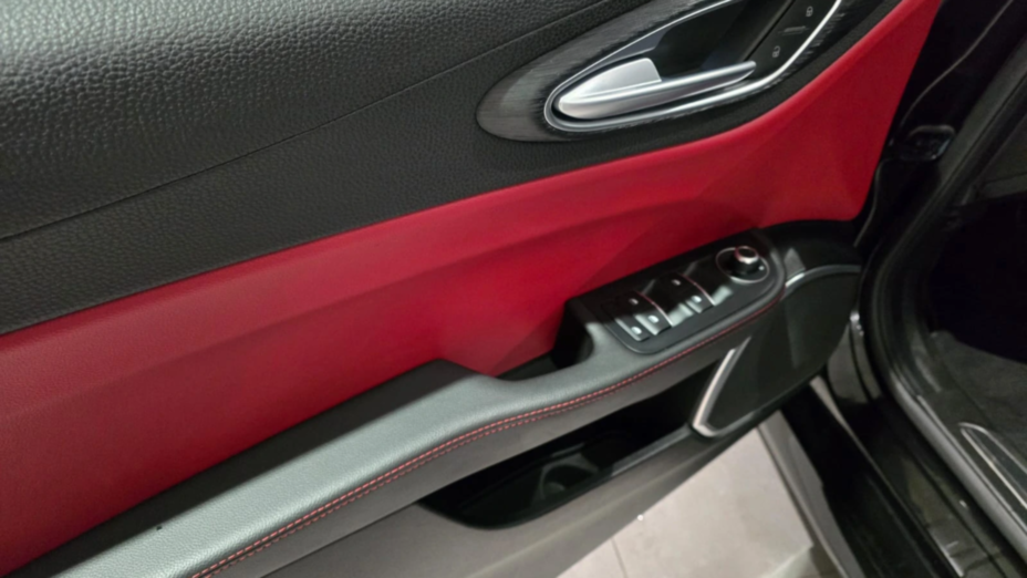 ALFA ROMEO Giulia Giulia 2.0 Turbo Business aut