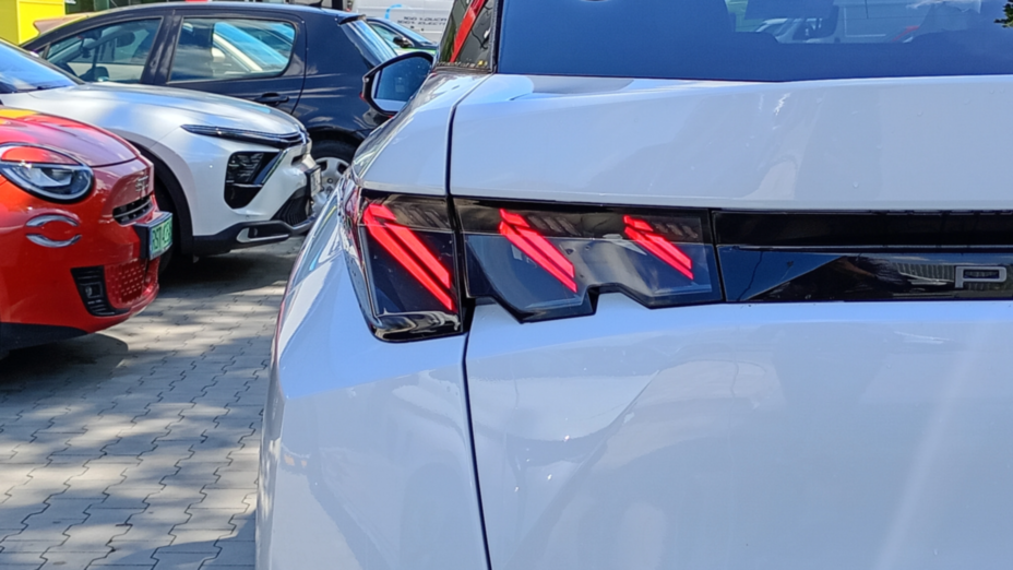 PEUGEOT 3008 3008 1.2 PureTech mHEV GT e-DCS6 Nowy