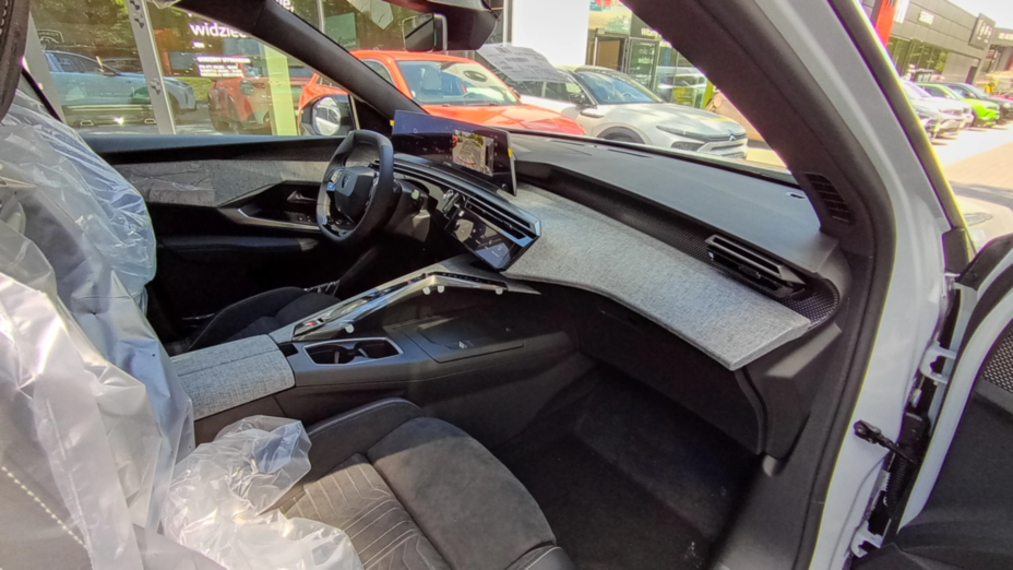 PEUGEOT 3008 3008 1.2 PureTech mHEV GT e-DCS6 Nowy