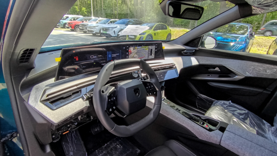 PEUGEOT 5008 5008 1.2 PureTech mHEV Allure S&S e-DCS6 Nowy