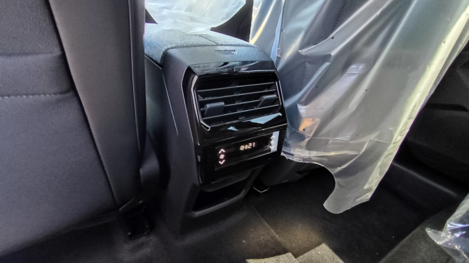PEUGEOT 5008 5008 1.2 PureTech mHEV Allure S&S e-DCS6 Nowy