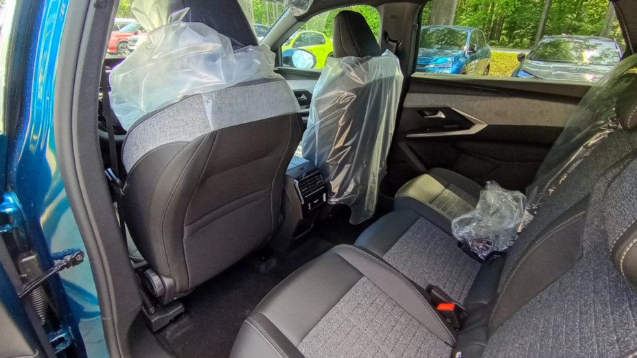 PEUGEOT 5008 5008 1.2 PureTech mHEV Allure S&S e-DCS6 Nowy