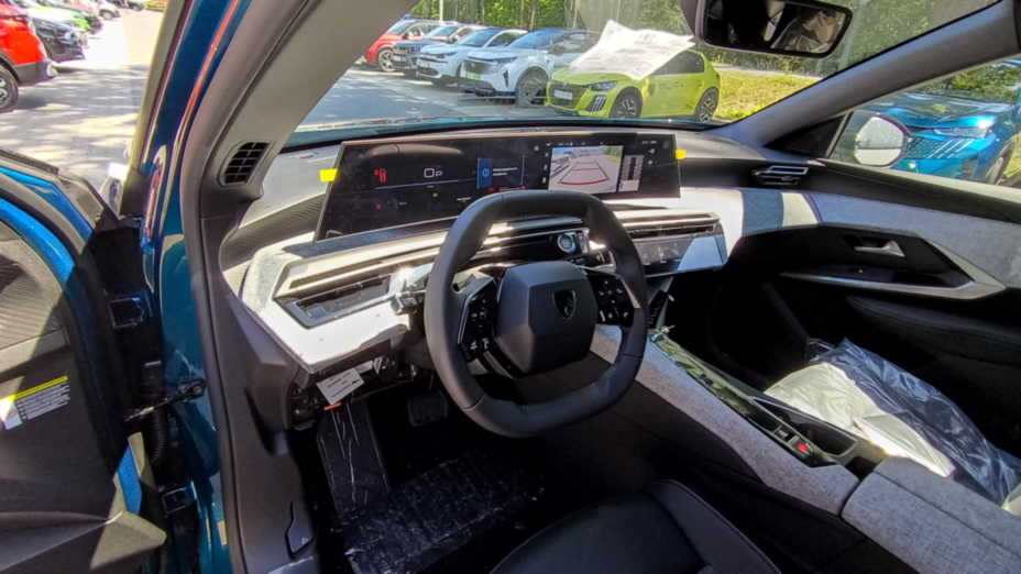 PEUGEOT 3008 3008 1.2 PureTech mHEV Allure e-DCS6 Nowy
