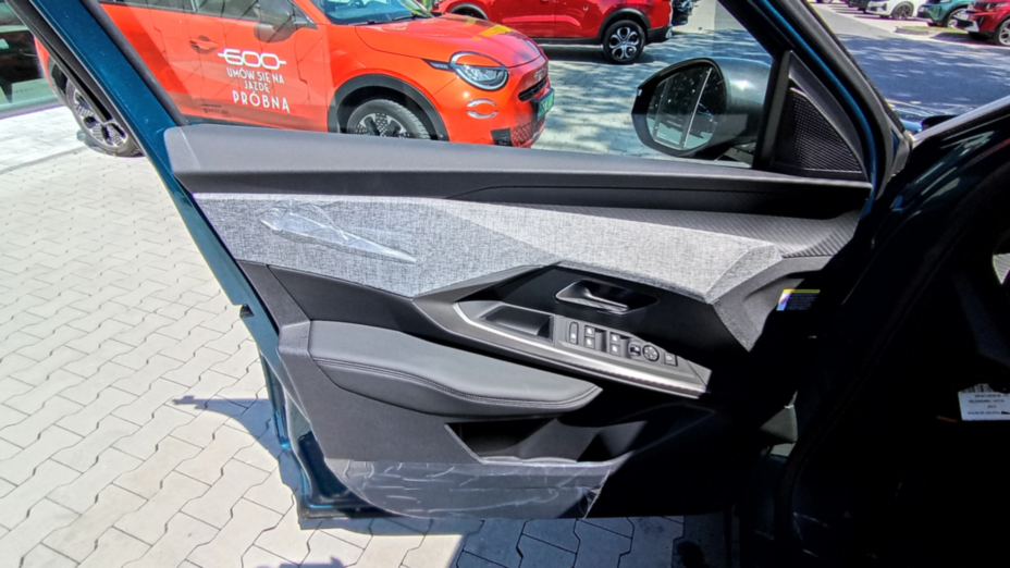 PEUGEOT 3008 3008 1.2 PureTech mHEV Allure e-DCS6 Nowy