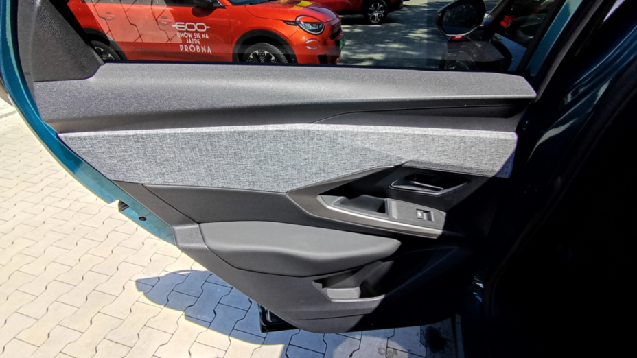 PEUGEOT 3008 3008 1.2 PureTech mHEV Allure e-DCS6 Nowy