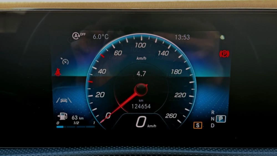 MERCEDES-BENZ CLA CLA 200 7G-DCT