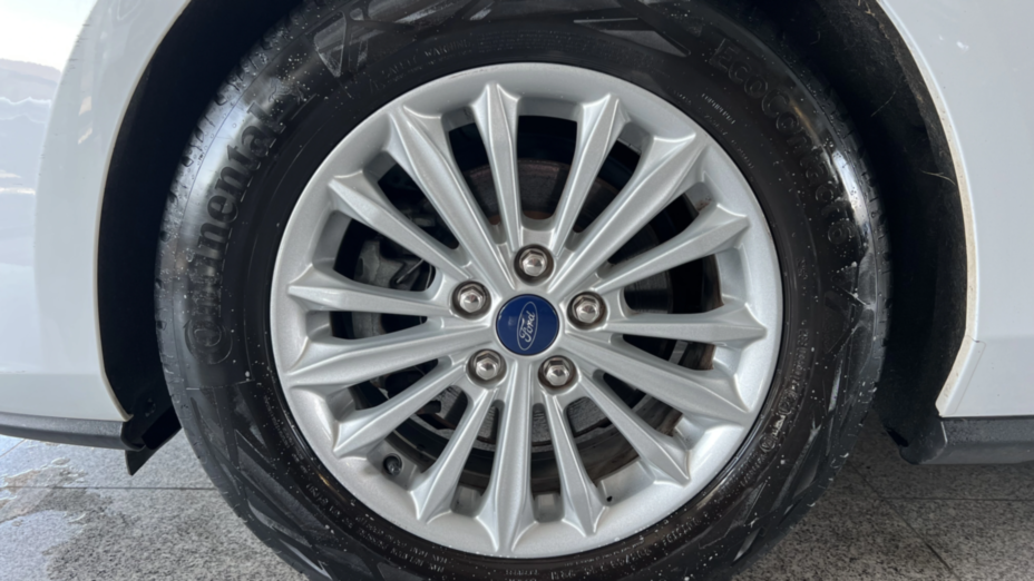 FORD Focus Focus 1.0 EcoBoost Titanium ASS