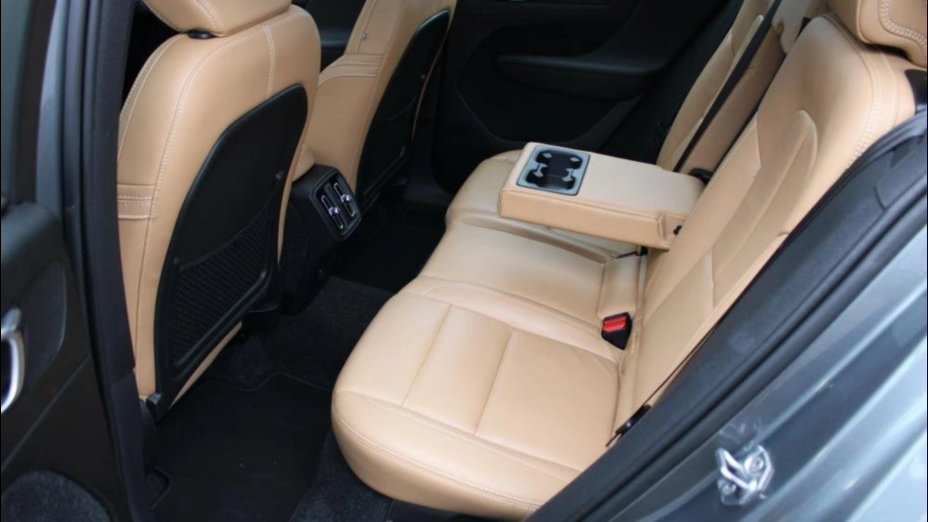 VOLVO XC40 XC40 D3 Momentum aut