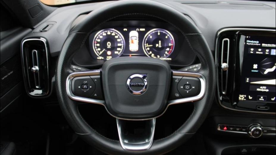 VOLVO XC40 XC40 D3 Momentum aut