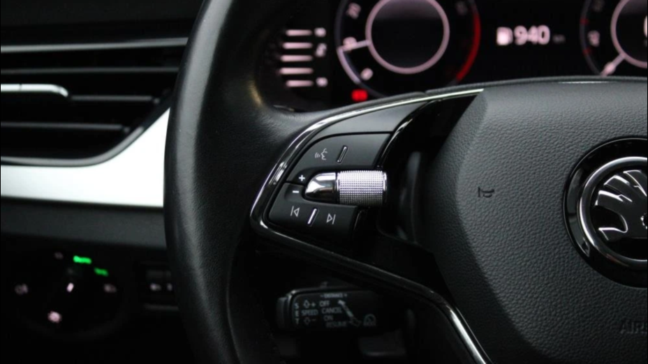 SKODA Kamiq Kamiq 1.0 TSI Active