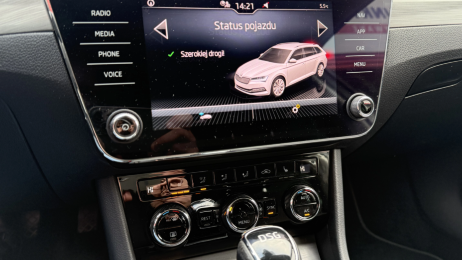 SKODA Superb Superb 2.0 TDI SCR Style DSG