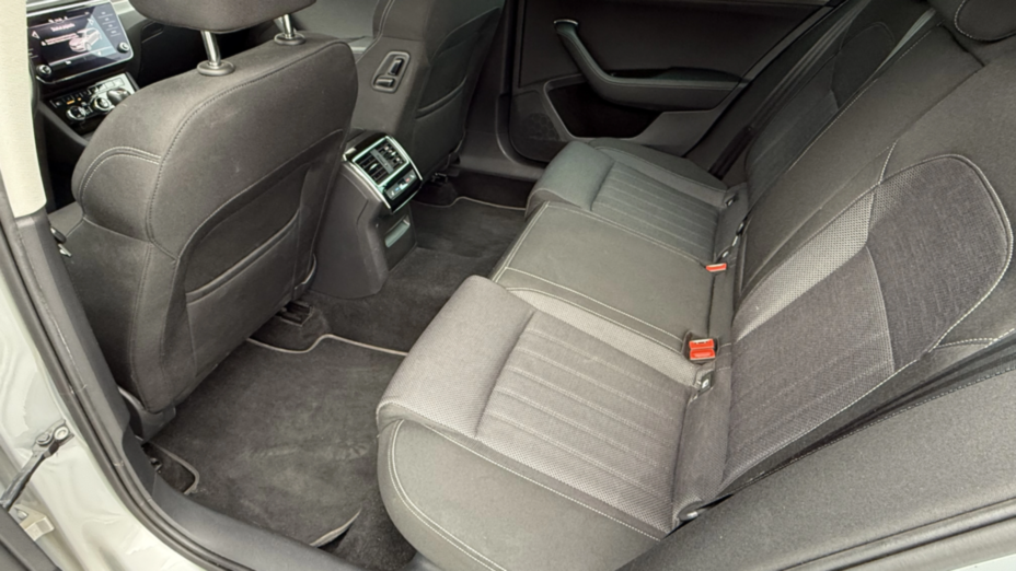 SKODA Superb Superb 2.0 TDI SCR Style DSG