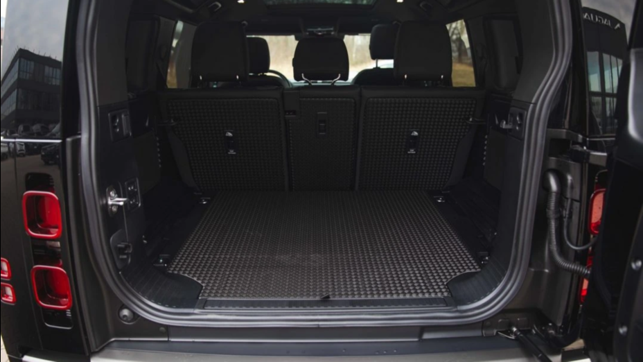 LAND ROVER Defender Defender 110 3.0 D300 mHEV X-Dynamic SE