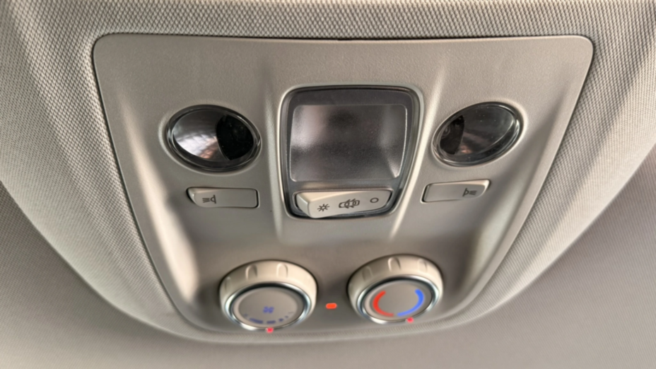 TOYOTA Proace Proace Kombi 2.0 D-4D Medium 2,8t Aut.