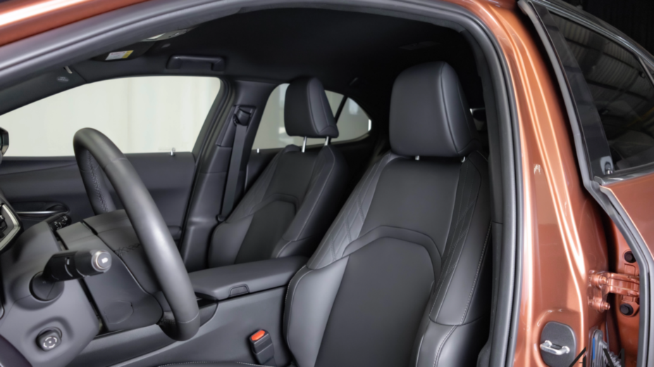 LEXUS UX UX 300h F Sport Design AWD