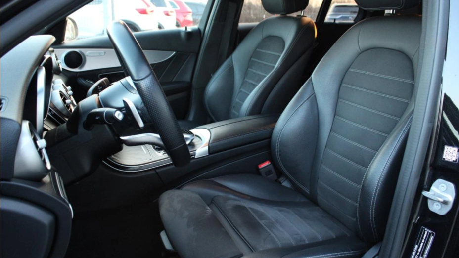 MERCEDES-BENZ C Klasa C 300 4MATIC 9G-TRONIC