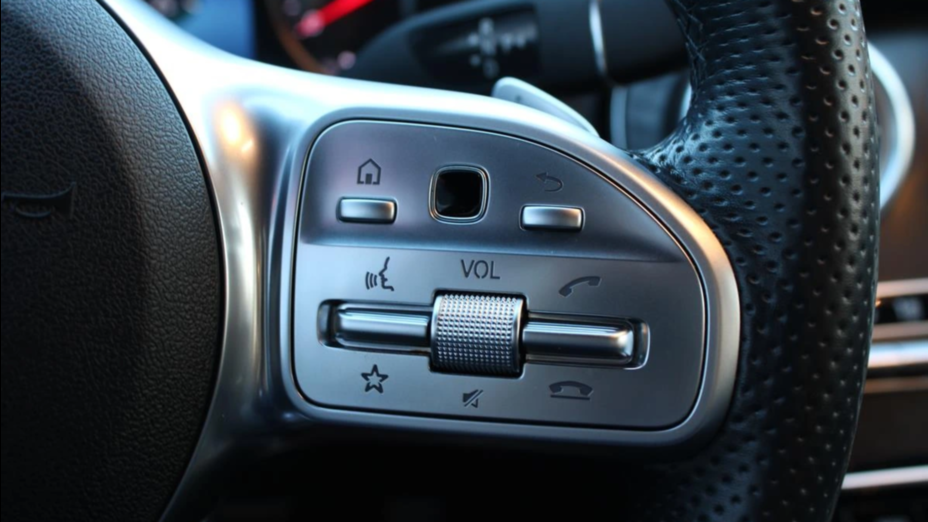 MERCEDES-BENZ C Klasa C 300 4MATIC 9G-TRONIC