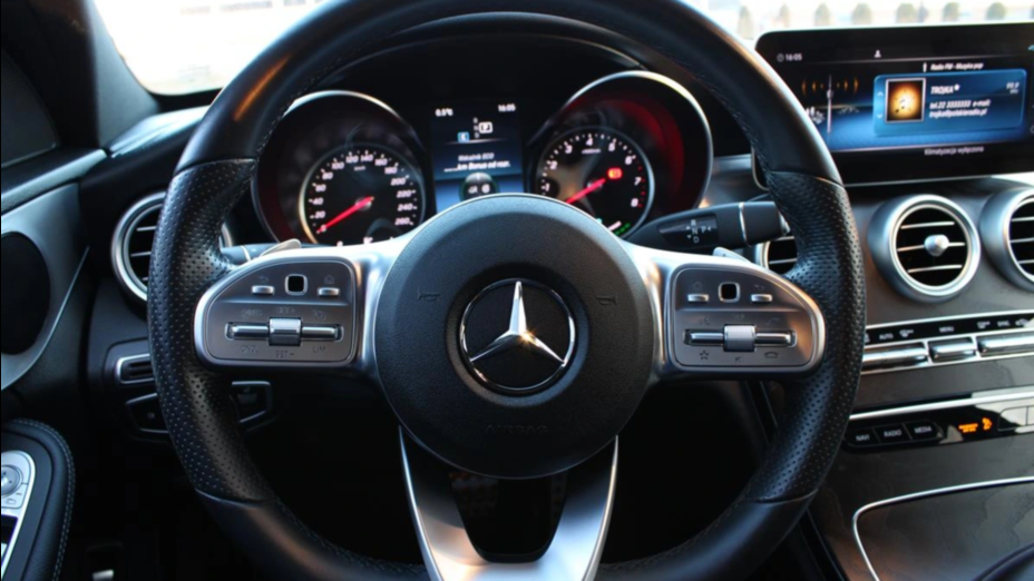 MERCEDES-BENZ C Klasa C 300 4MATIC 9G-TRONIC