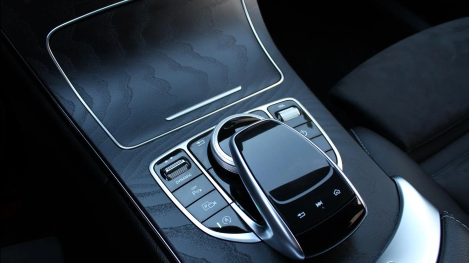 MERCEDES-BENZ C Klasa C 300 4MATIC 9G-TRONIC