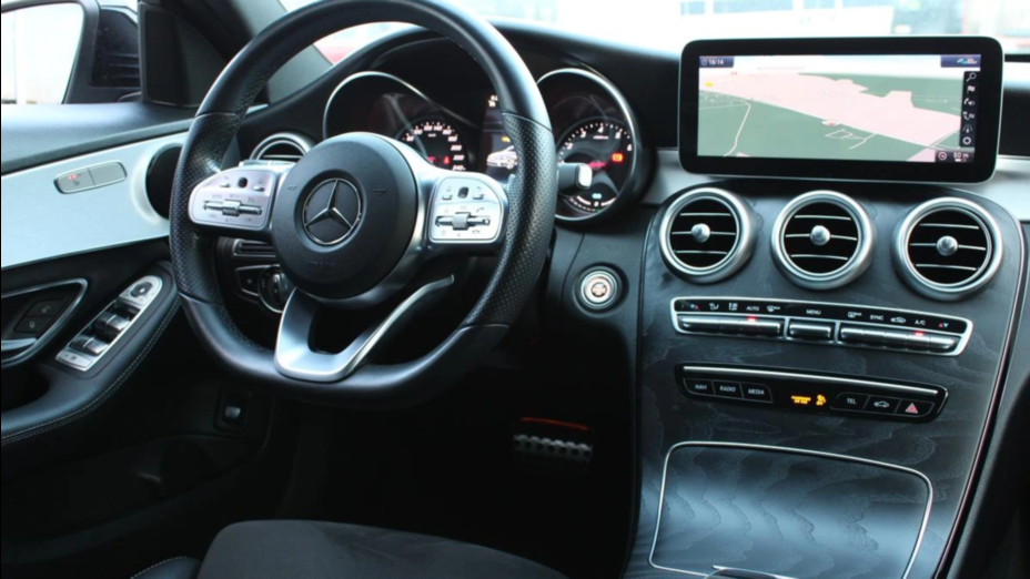 MERCEDES-BENZ C Klasa C 300 4MATIC 9G-TRONIC