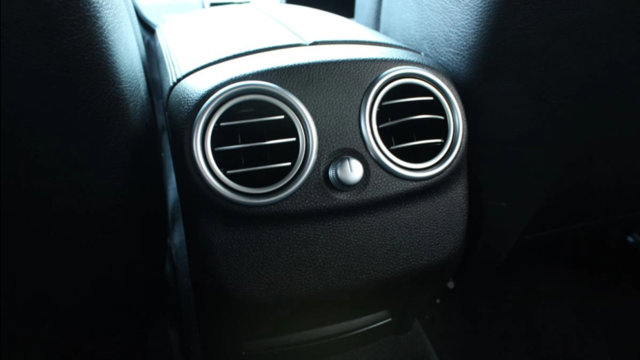 MERCEDES-BENZ C Klasa C 300 4MATIC 9G-TRONIC