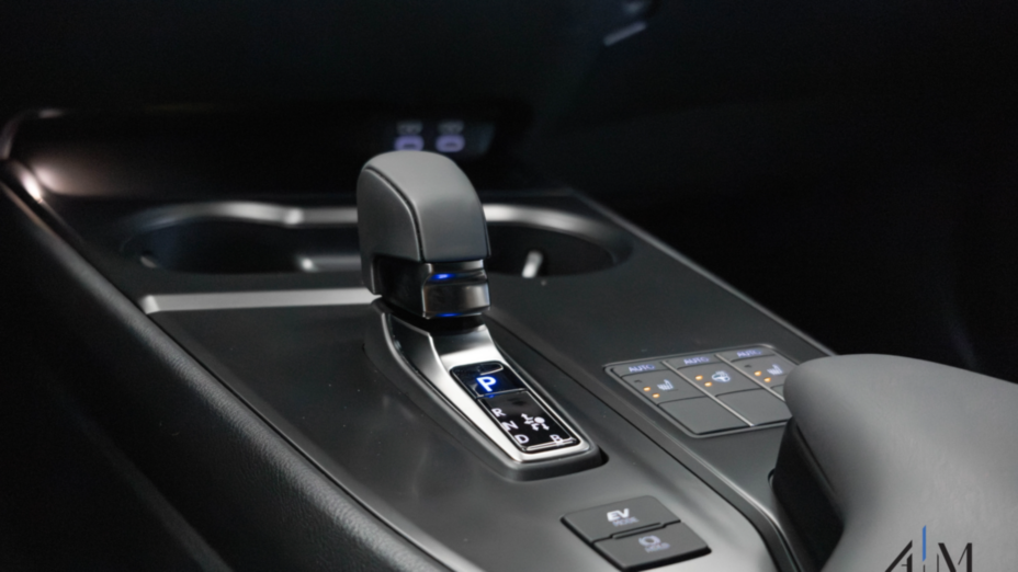 LEXUS UX UX 300h F Sport Design AWD