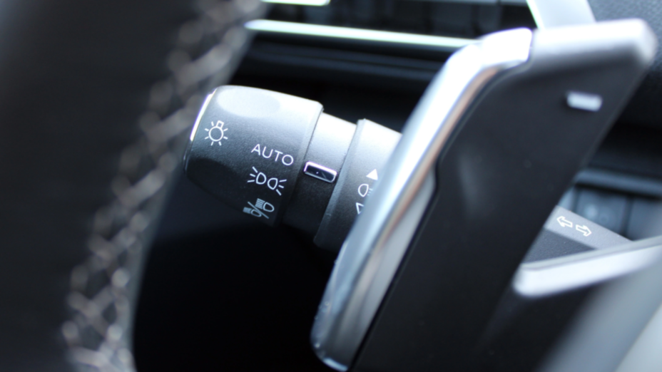 PEUGEOT 3008 3008 1.6 PureTech Hybrid PHEV Allure S&S EAT8
